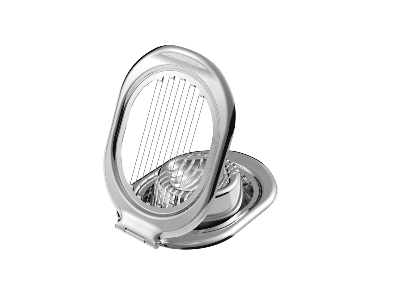 Sidabrinis kiaušinių pjaustyklė su dviem pjaustymo galimybėmis baltame fone.