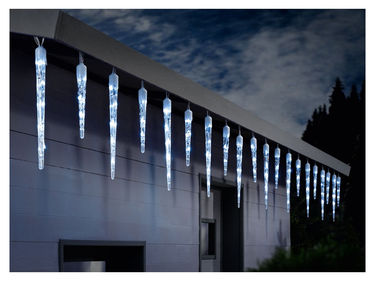 Go to full screen view: Icicle Lights - Image 2