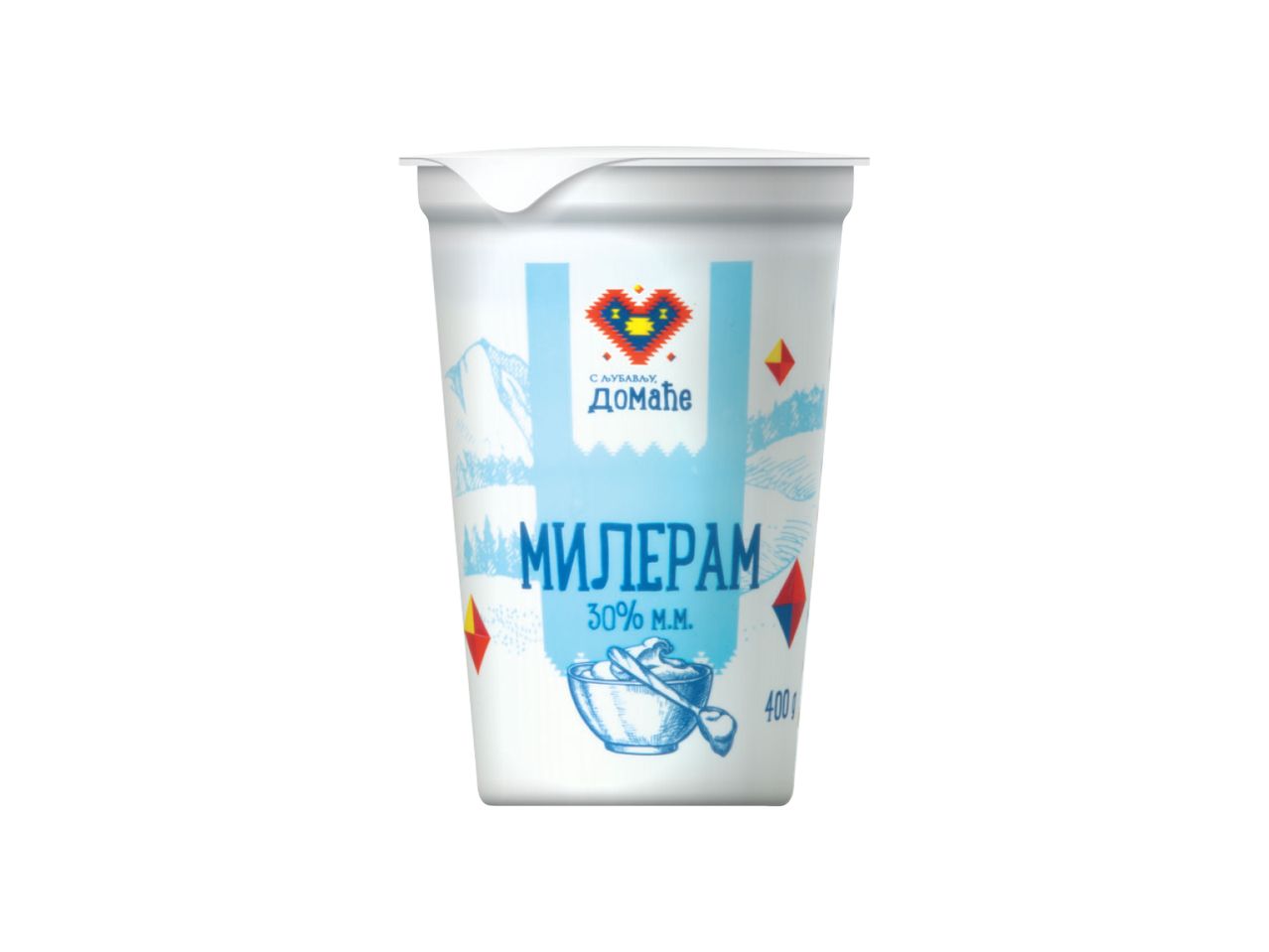 Beli jogurt u čaši sa plavim planinskim pejzažem i natpisom „Милерам 30% М.М.“.