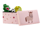 Caixa de arrumação LIVARNO com design de cavalo, contendo um fantoche de dinossauro, bola de futebol e jogo de raquete.