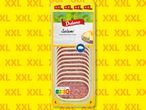 Опаковка със салам с посипка на Dulano XXL, показана върху жълт фон.