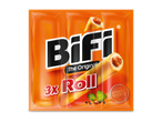 Drie verpakte broodjes met worstvulling, met de tekst 'The Original 3x Roll' en 'Naturally Smoked'.