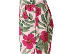 Pantaloni scurți ESMARA cu imprimeu floral de flori fuchsia și frunze verzi pe fundal roz deschis.