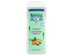 Bouteille de crème de douche Le Petit Marseillais au lait d'amande douce bio.