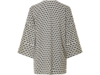 Kimono s cvjetnim uzorkom.