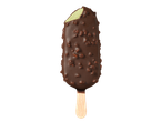 Gelado de pau com cobertura de chocolate e pedaços, com uma dentada que revela o interior verde.
