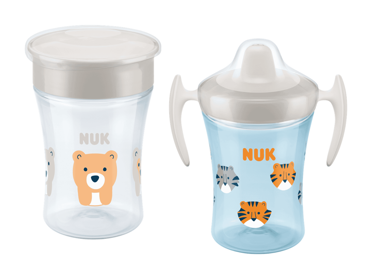 Deux tasses pour bébés avec bec verseur, l'une avec des ours et l'autre avec des tigres, toutes deux avec le texte NUK.