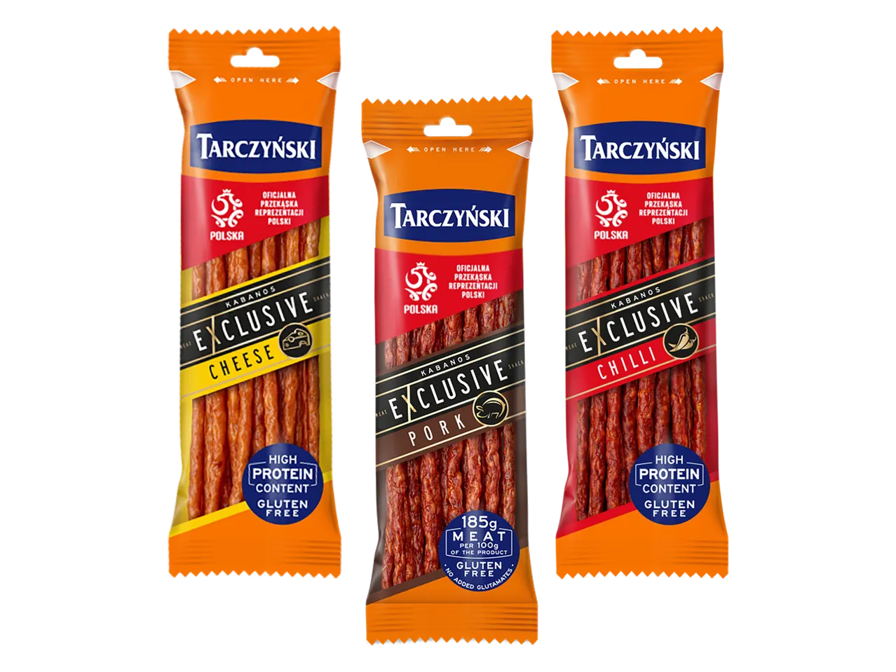 Trīs Tarczynski Exclusive kabanos desu iepakojumi: ar sieru, cūkgaļu un čili.