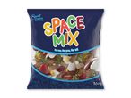 En pose med blandet vingummi, herunder flasker, hjerter og spejlæg, med teksten 'SPACE MIX'.