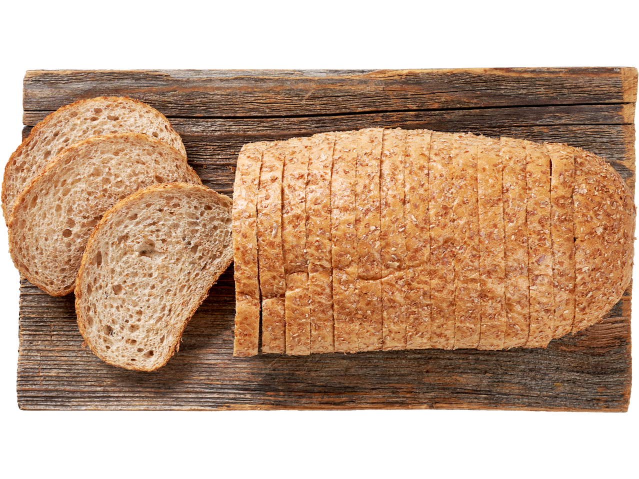 Viilutatud täisteraleib puuplaadil.