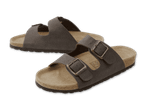 Zwei braune Sandalen mit Schnallen und Korksohlen.