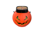 Moliūgo formos saldainių kibiras su užrašu „HALLOWEEN MIX“ ir saldainių pakuotėmis.