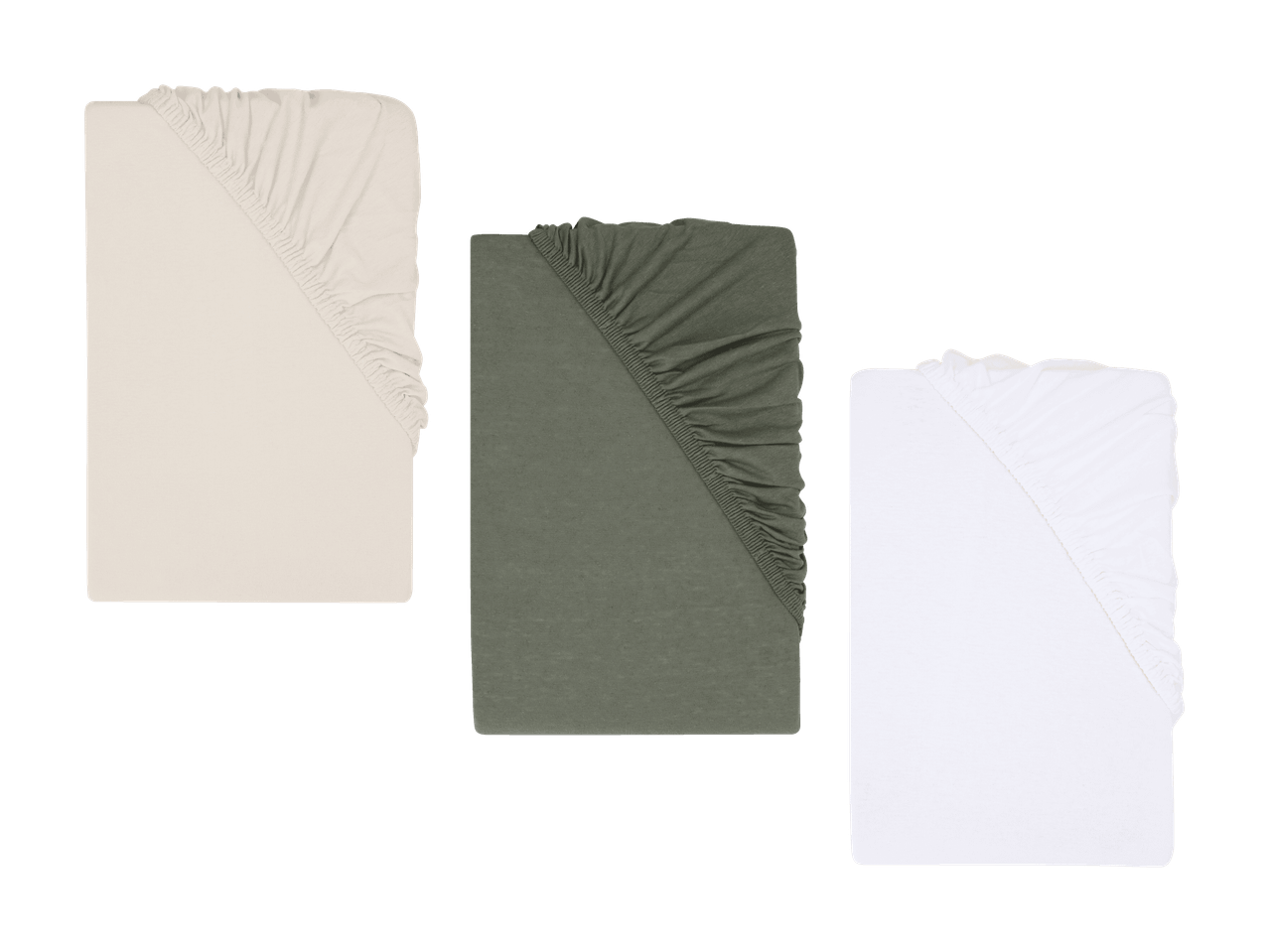 Drei Spannbettlaken in verschiedenen Farben: Beige, Olivgrün und Weiß.