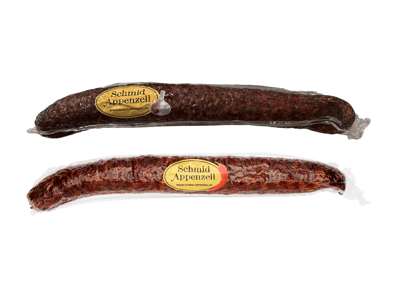 Saucisson fumé avec persil, piment et grains de poivre sur une planche d'ardoise
