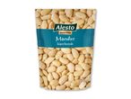 En pose med blancherede mandler, der viser produktnavnet og vægten på 200 g.