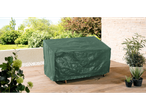 Husă verde închis pentru mobilier de grădină, pe o terasă din lemn.