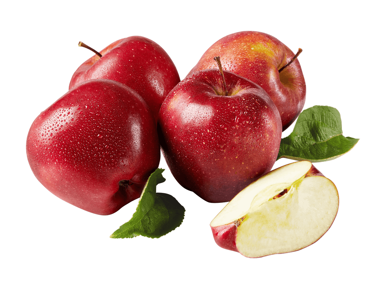 Frische rote Äpfel mit Wassertropfen und einer Scheibe, auf schwarzem Hintergrund.