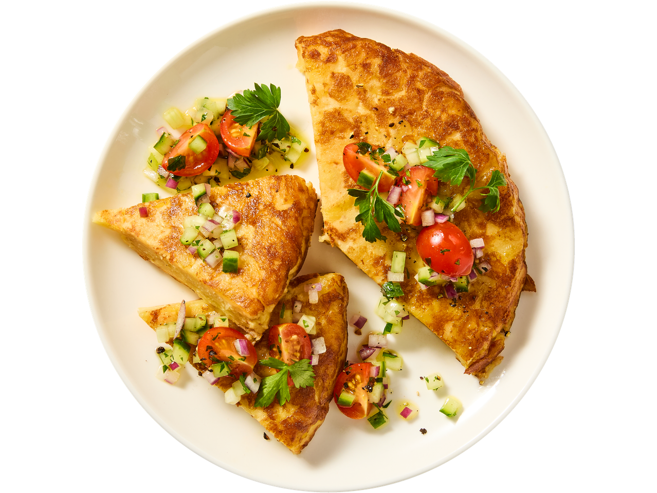 Tortilla Española com salada de tomate fresca.