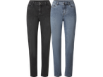 Två par jeans, ett par mörka och ett par ljusblå.