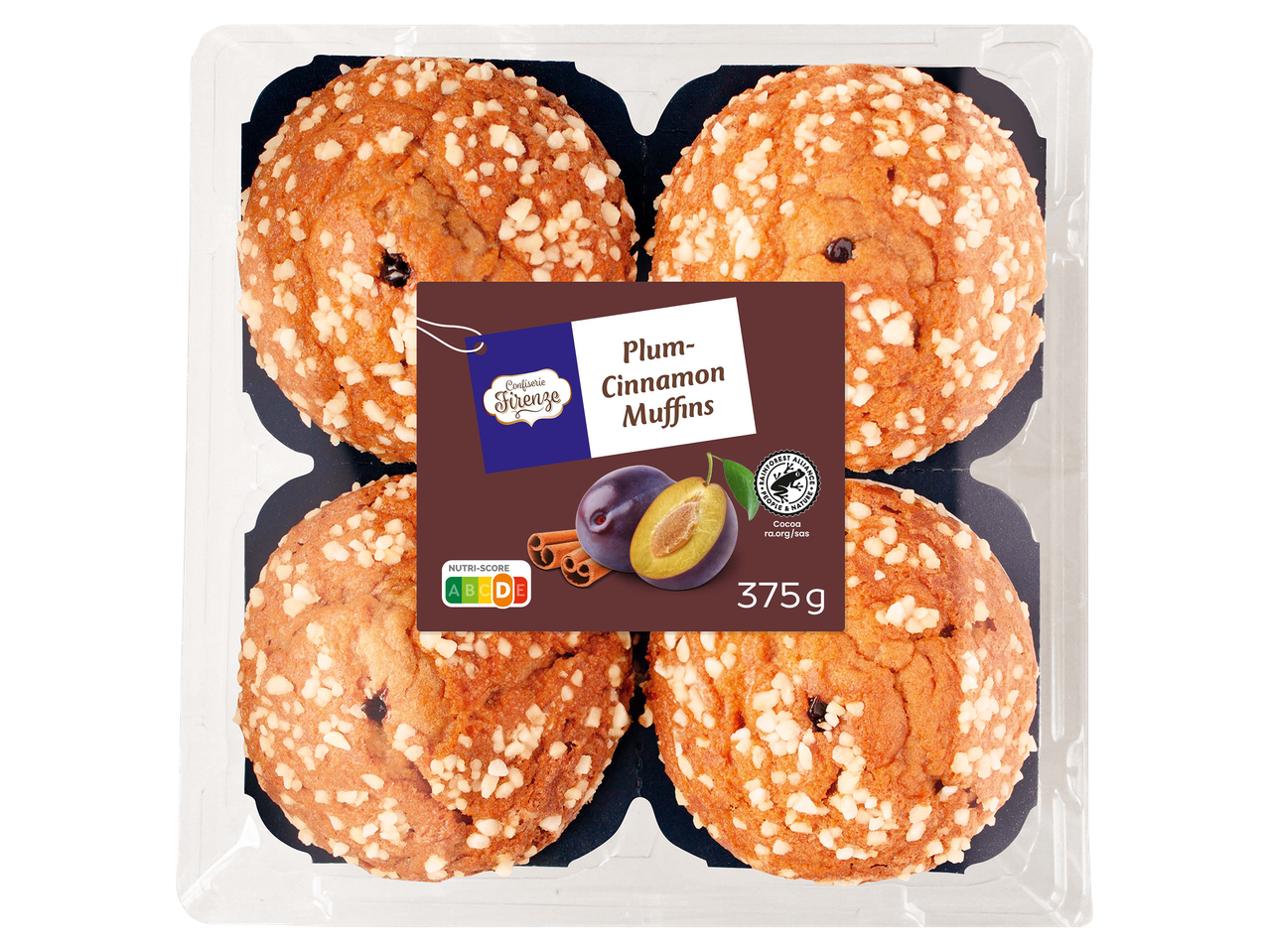 Négy darab szilvás-fahéjas muffin átlátszó műanyag csomagolásban.