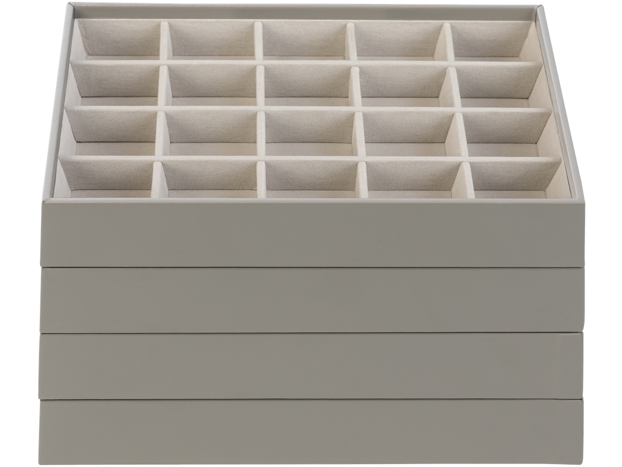 Daugiasluoksnė papuošalų dėžutė su aksominiais skyreliais.