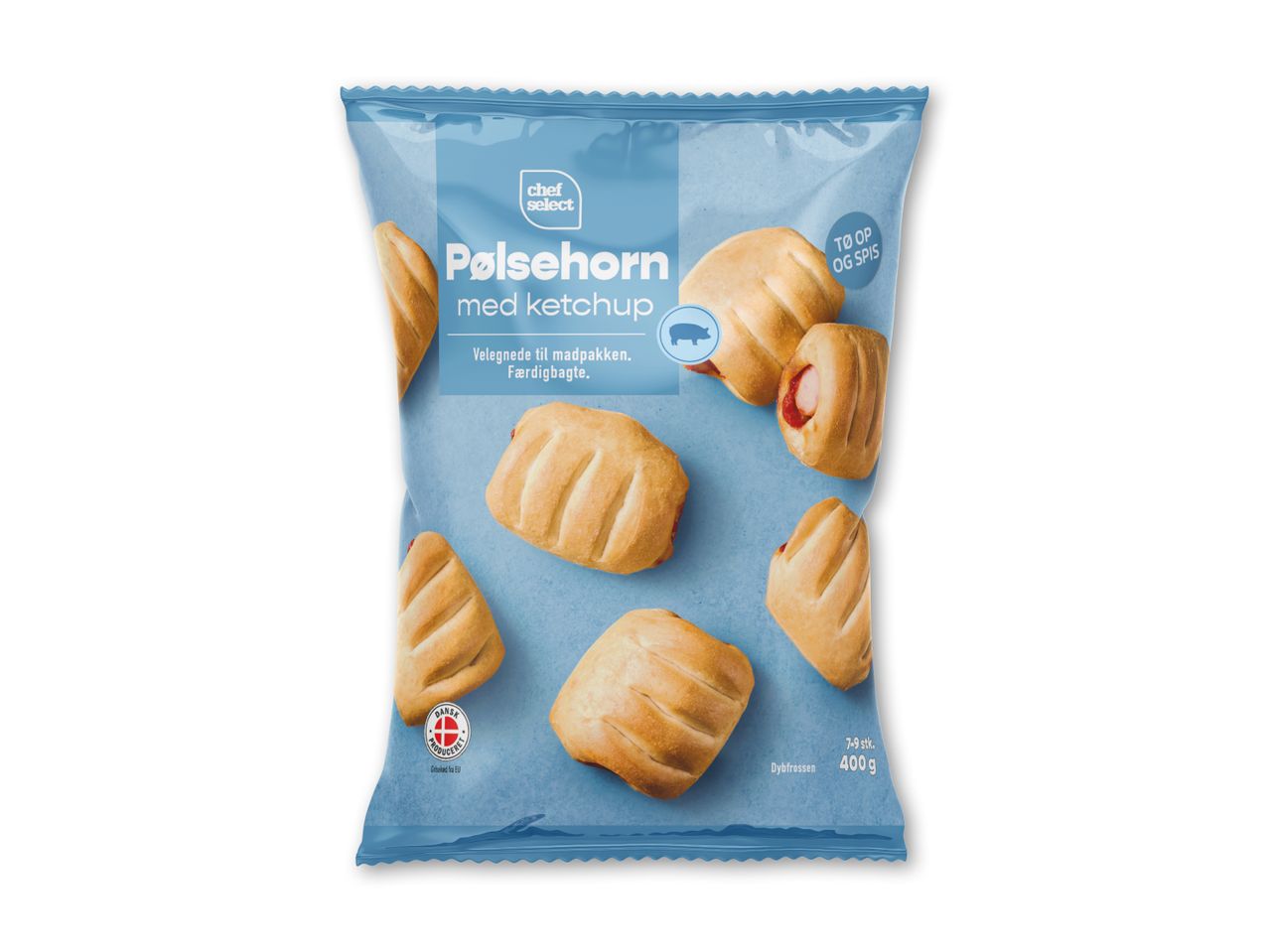 Pølsehorn med ketchup i en blå pose, klar til at tø op og spise.