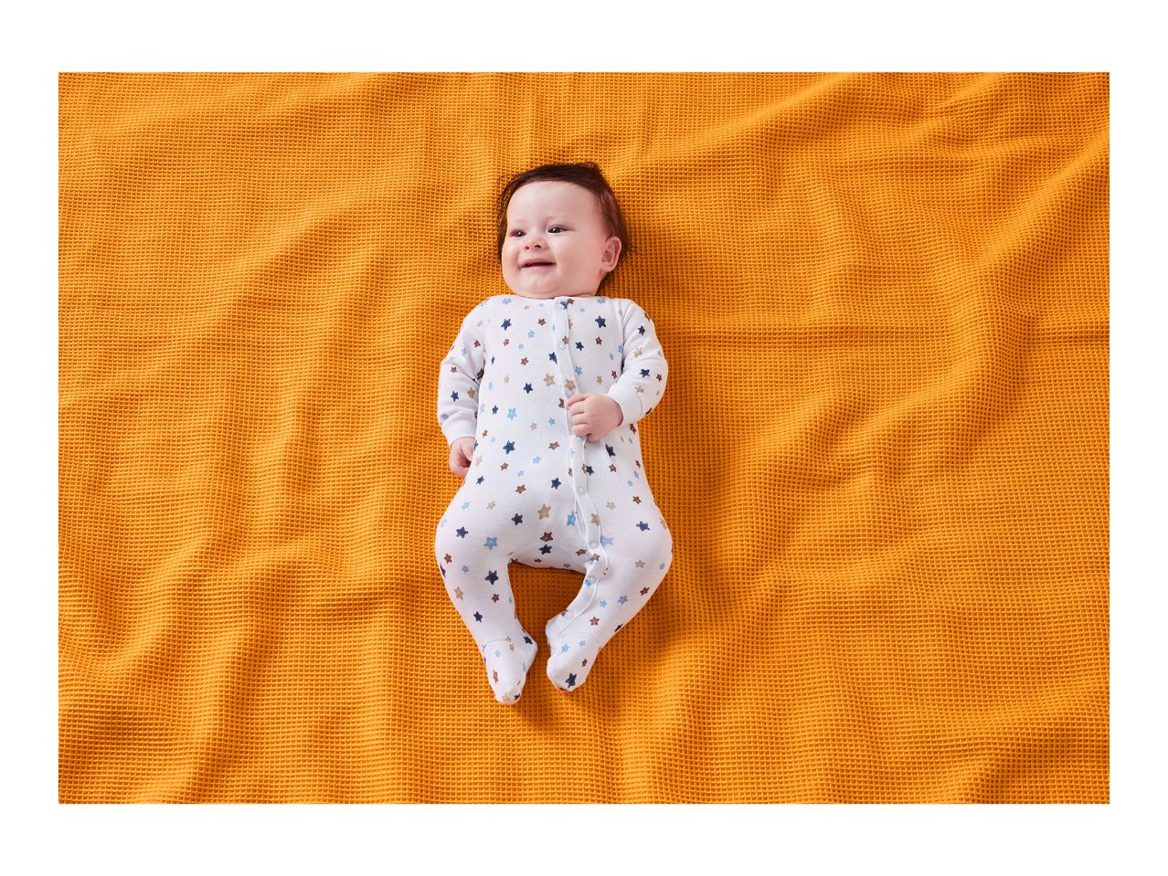 Lupilu White Star-Patterned Baby Sleepsuit