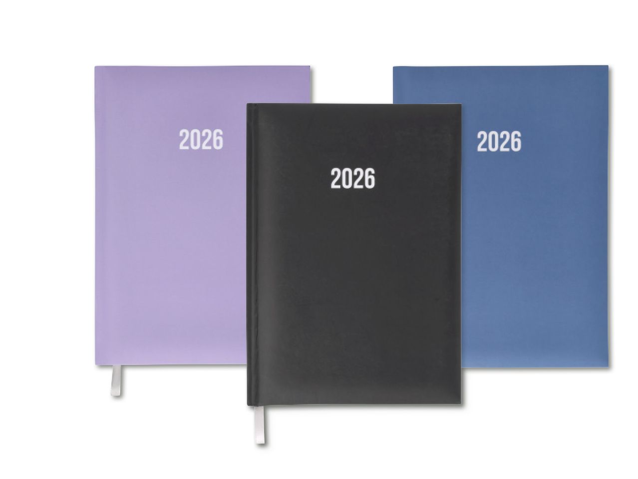 Kolm 2026. aasta päevikut erinevat värvi kaantes.