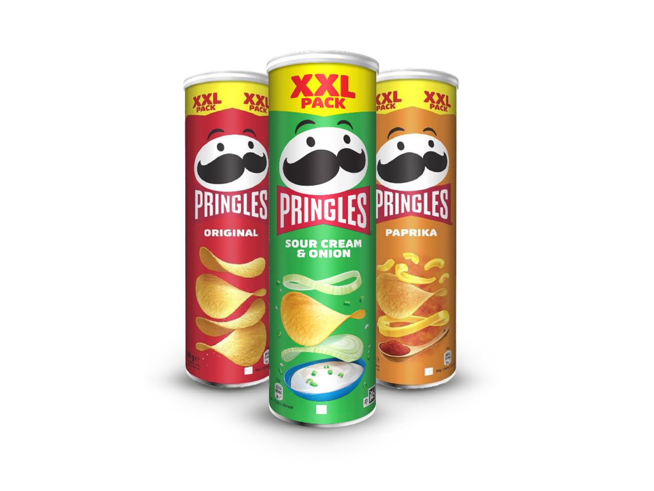 Tri XXL Pringles tube s različitim okusima.