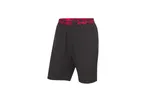 Shorts neri da basket con fascia rossa.