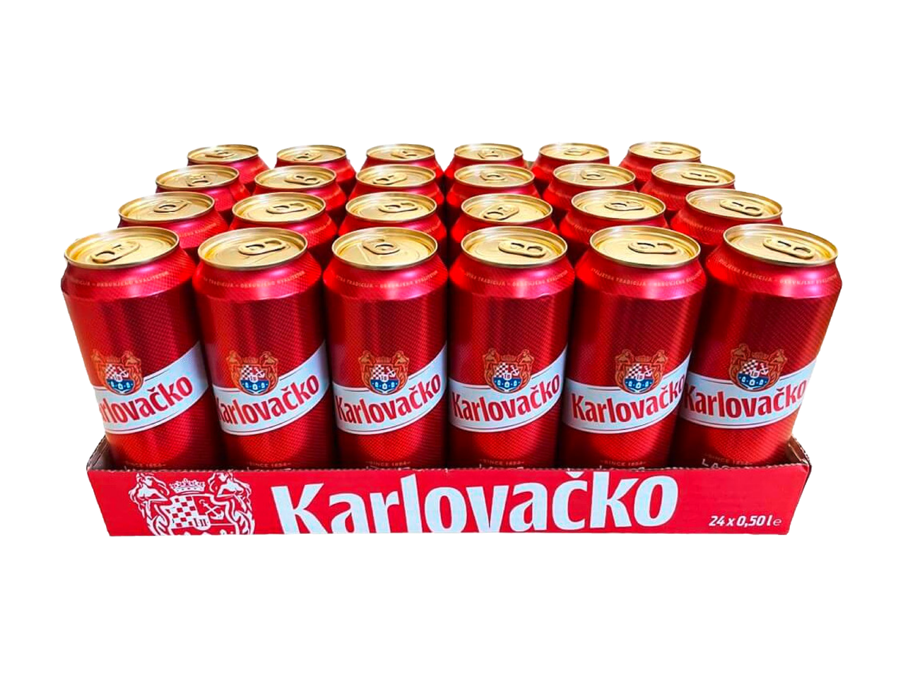 Eine Kiste roter Karlovačko-Bierdosen mit weißen Etiketten.