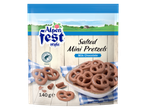 Alpenfest Salted Mini Pretzels met melkchocolade in een zak.