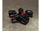 Baterias Parkside® X 20V Team de 4.0Ah e 8.0Ah numa superfície cinzenta.