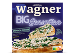 Een diepvriespizza met spinazie, witte kaas, roomkaas en uien, met de tekst 'BIG Sensation'.