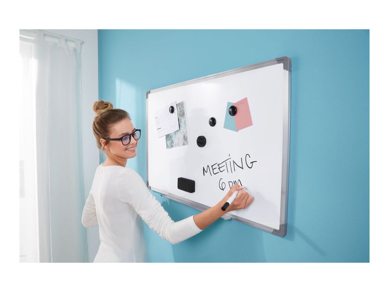 Go to full screen view: United Office Magnetic Whiteboard - Image 6