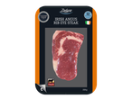 Un emballage de steak de côte irlandaise de 250 g, maturé 32 jours, avec un logo de bœuf Angus.