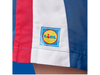 Roupa da marca LIDL, azul, branca e vermelha.