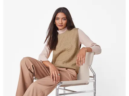 Női kötött mellény