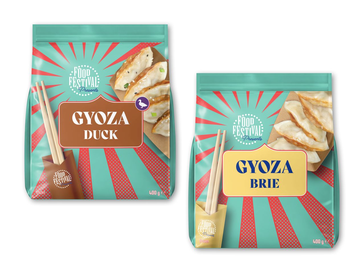 To pakker frosne gyozaer, en med and og en med brie, begge med spisepinde og et festligt design.
