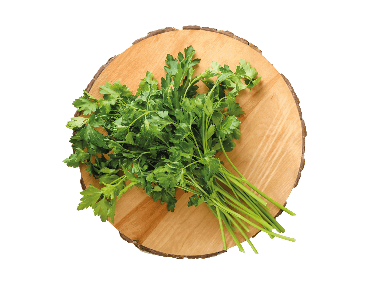 Ein Bund frischer Petersilie auf einem runden Holzbrett.