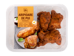 Chef Select Aripioare de pui marinate într-un ambalaj transparent.