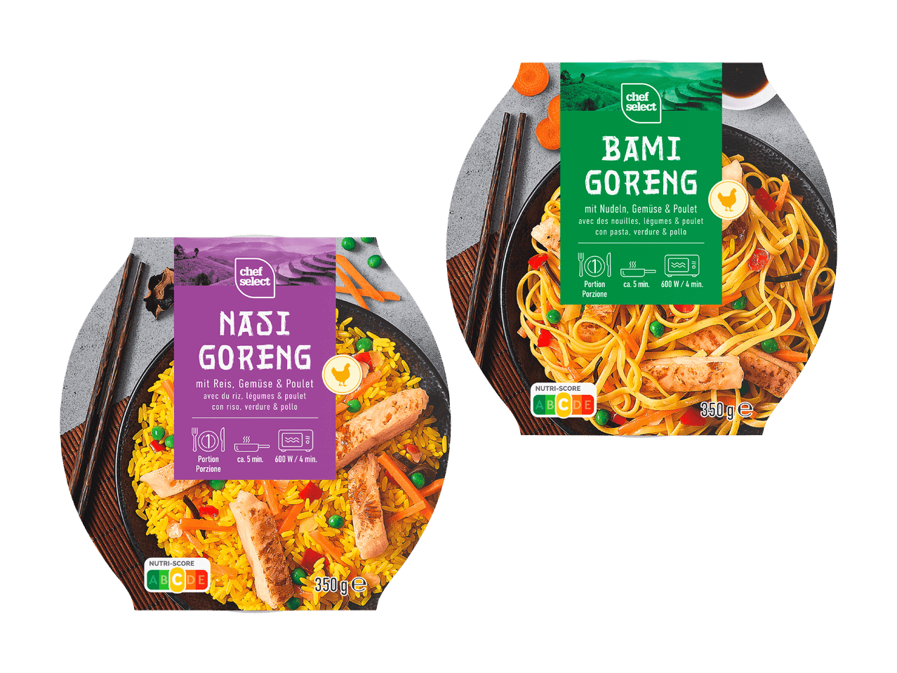 Zwei Fertiggerichte Nasi Goreng und Bami Goreng mit Huhn, Gemüse und Reis/Nudeln.