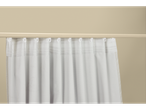 Livarno® Zavjese: Cortinas brancas penduradas num varão de cortina claro.