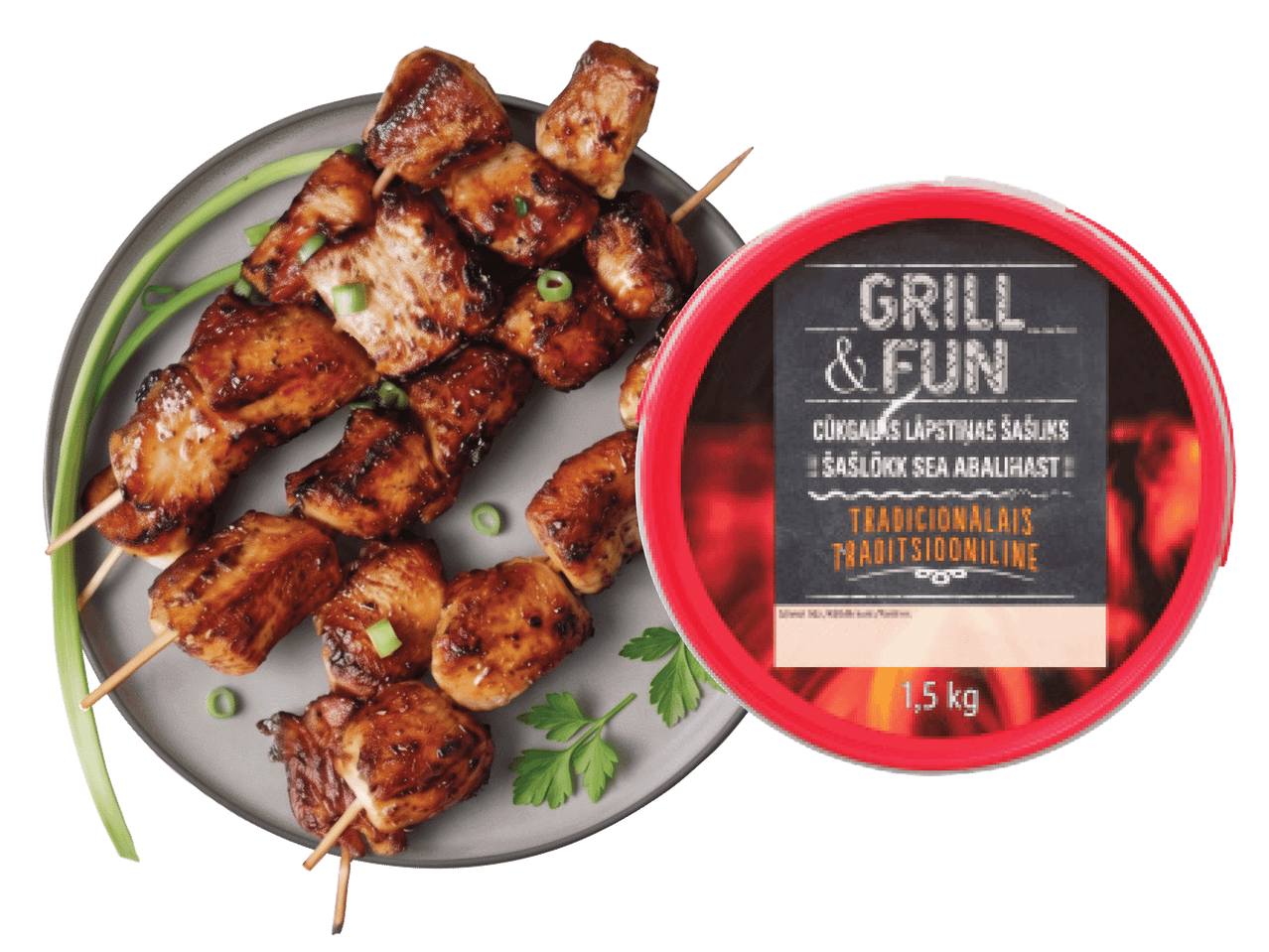 Grillitud kanavardad taldrikul ja punane pakend sildiga 'Grill & Fun'.
