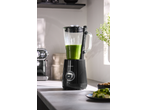 Liquidificador SILVERCREST preto com batido verde numa bancada de cozinha moderna.
