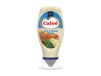 Lichte en romige saus in een knijpfles met een afbeelding van een maaltijd en voedingsinformatie.