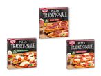Tre pizzaer i kasser: Salame Romano, Mozzarella e Pesto og Pancetta Delicata, alle stenbagte.