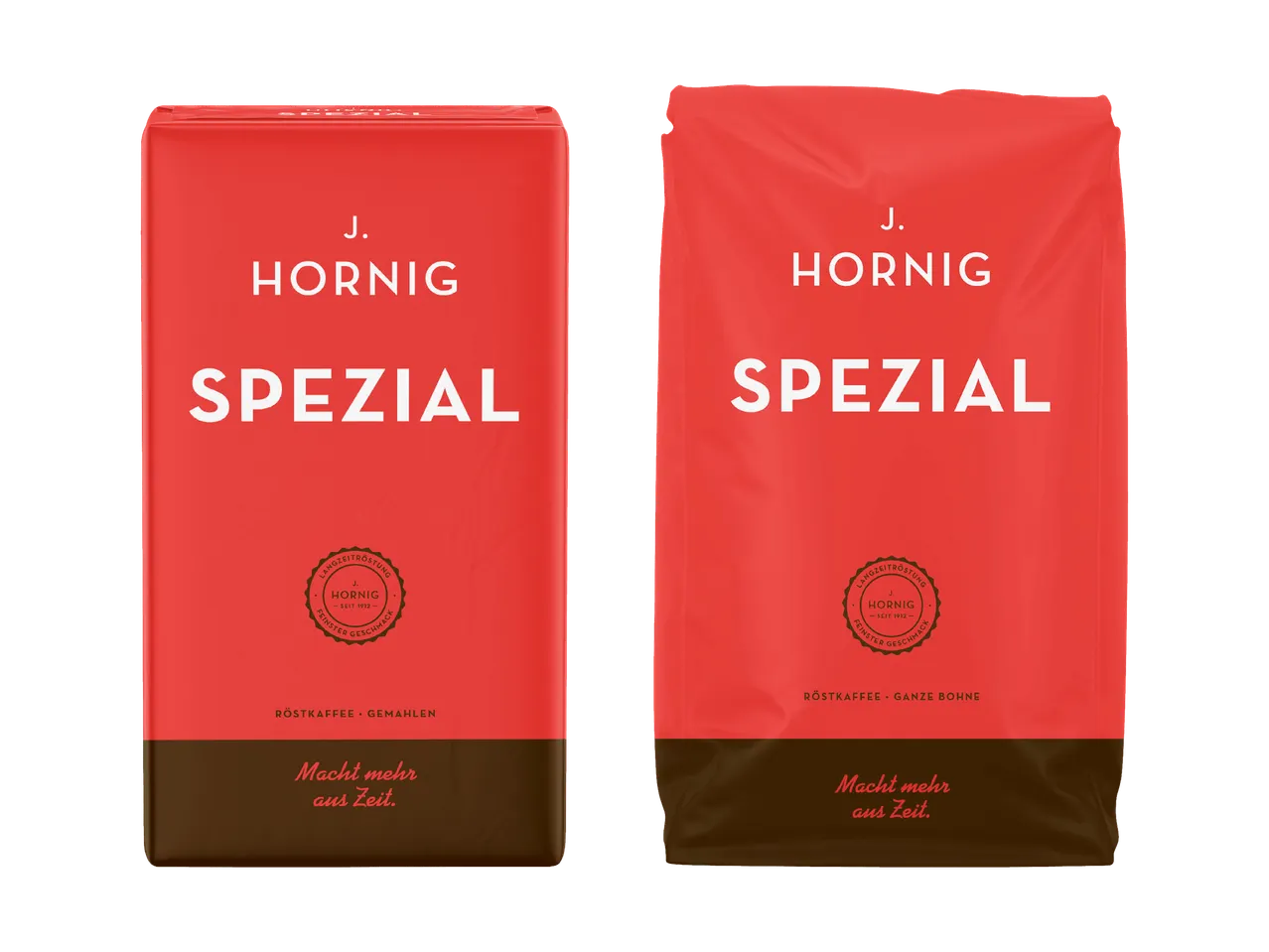Zwei rote Kaffeepackungen, eine gemahlen und eine ganze Bohne, mit dem Text 'Macht mehr aus Zeit.'