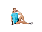 Femeie în haine de sport cu o sticlă de apă.