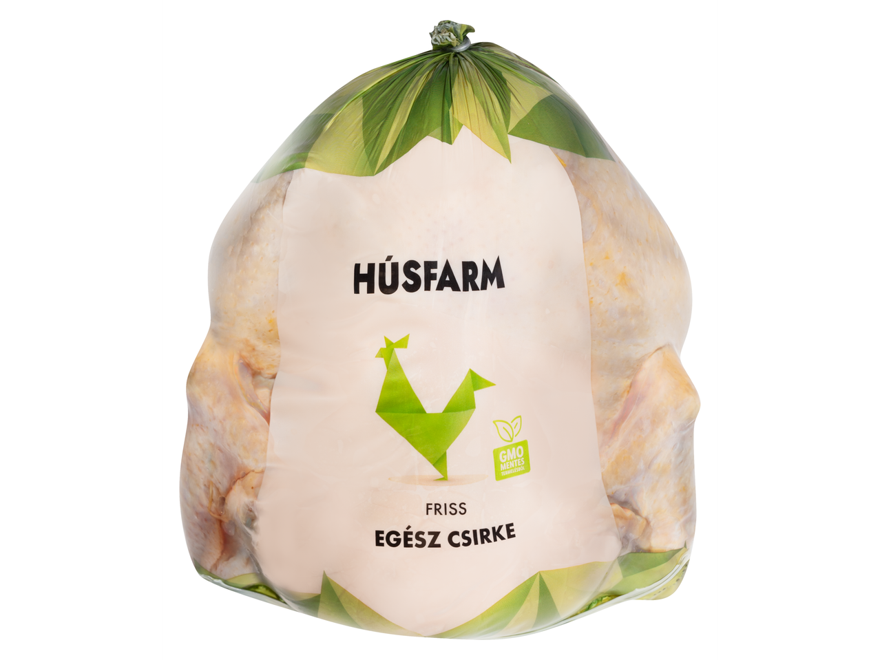 Egy egész nyers csirke átlátszó műanyag zacskóban, zöld-fehér címkével.